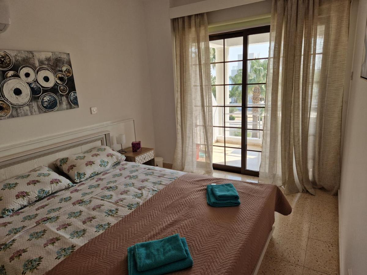 La Veranda Sea View Apartments Larnaca Exterior photo